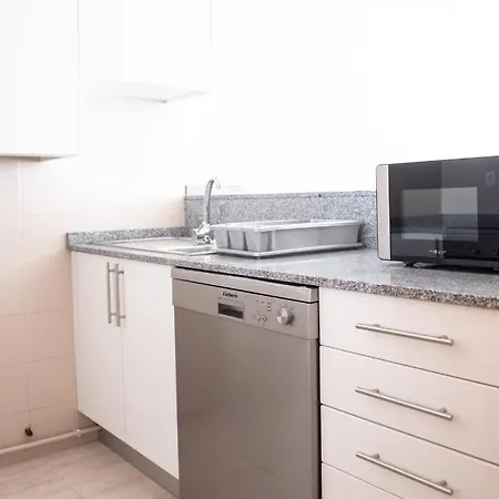 Apartment On The First Line Of Samil And With Frontal Views Of The Sea *