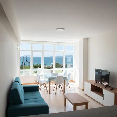 Apartment On The First Line Of Samil And With Frontal Views Of The Sea *